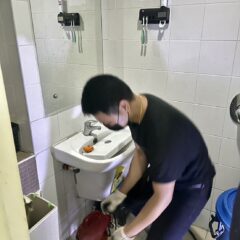 ชักโครกกดไม่ลง